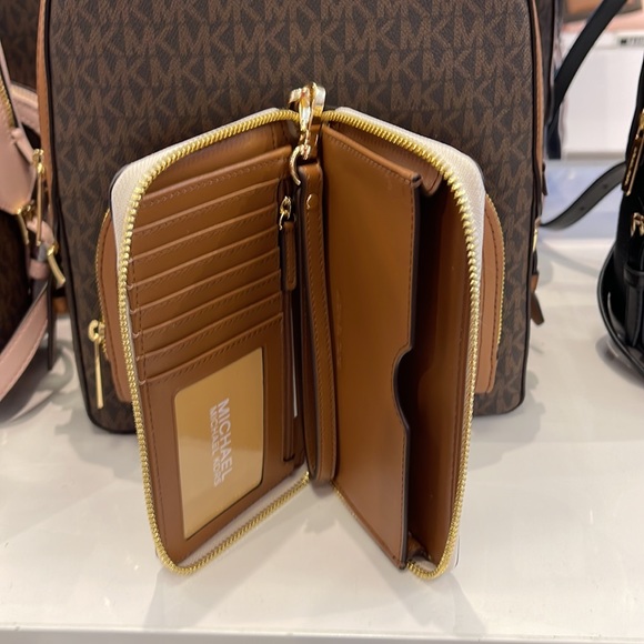 Michael Kors MK Signature Large Flat Multi-Function Phone Case Wallet Wristlet - Picture 13 of 16